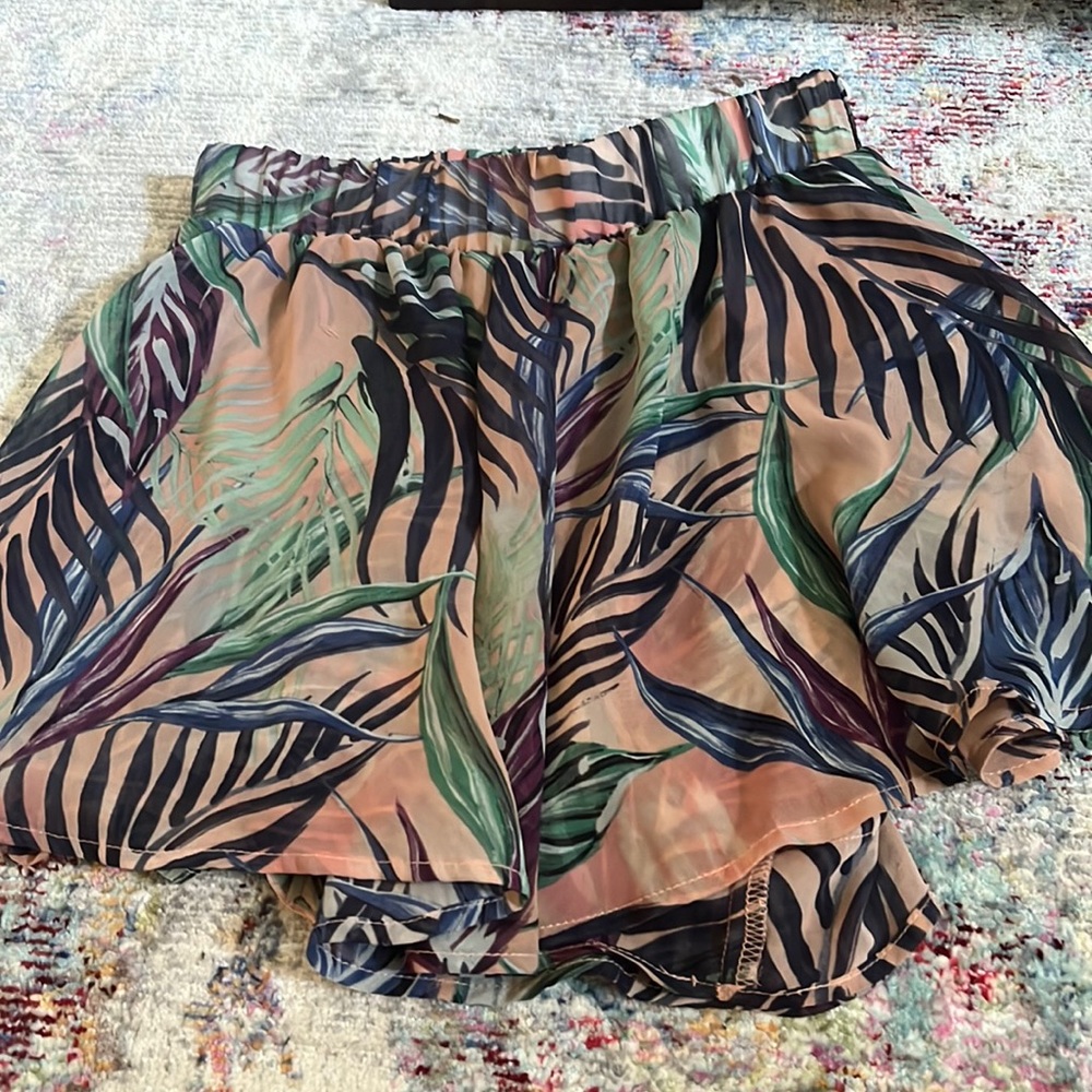 MuMu shorts